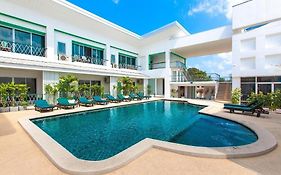 Khun Chaweng Resort